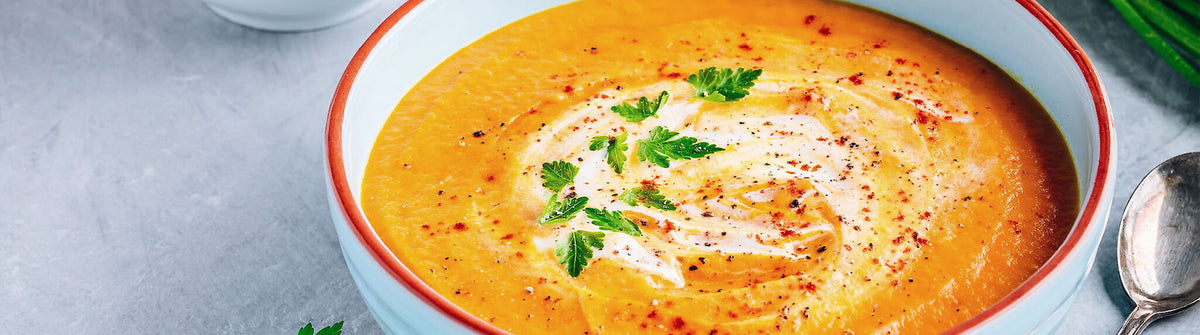 Wärmende Ingwer-Kurkuma-Suppe für das Immunsystem